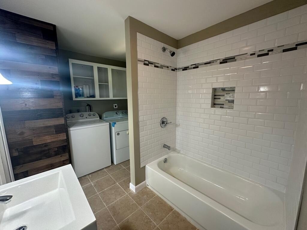 952 Lacey St - Photo 6 of 11