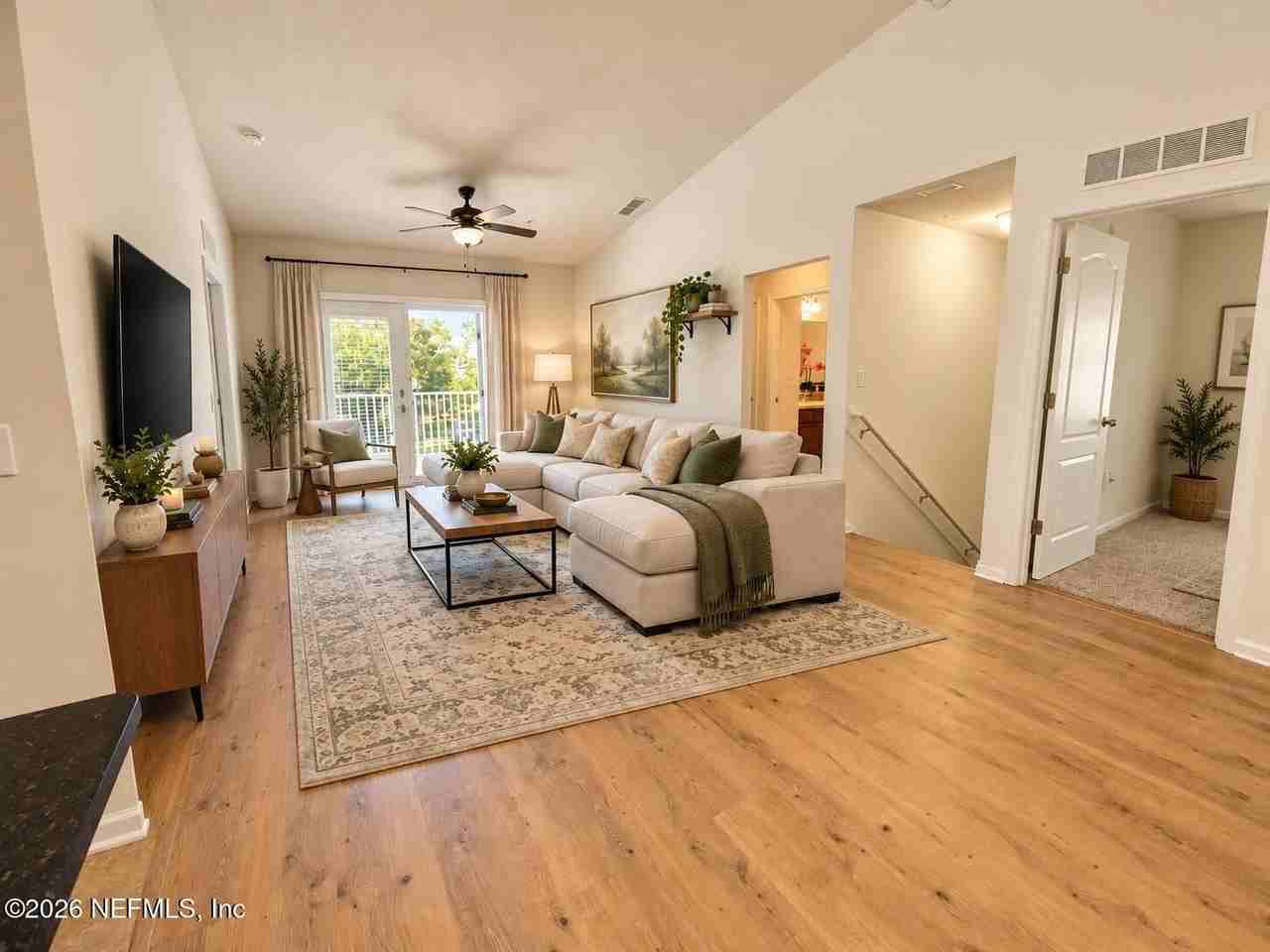 213 Larkin Pl #111 - Photo 5 of 45