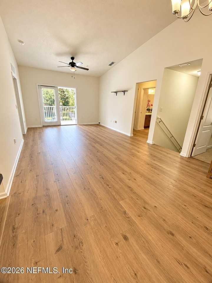 213 Larkin Pl #111 - Photo 6 of 45