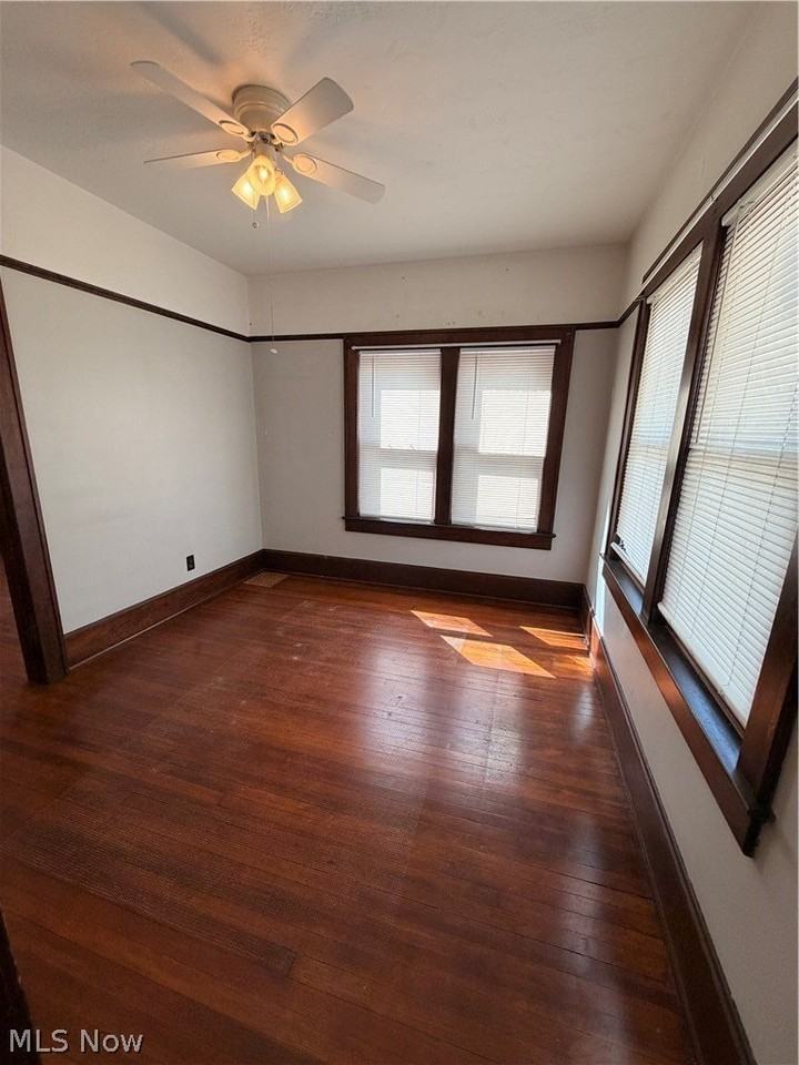 110 N 3rd St - Photo 2 of 36