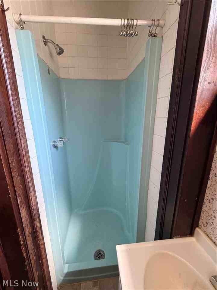 110 N 3rd St - Photo 7 of 36