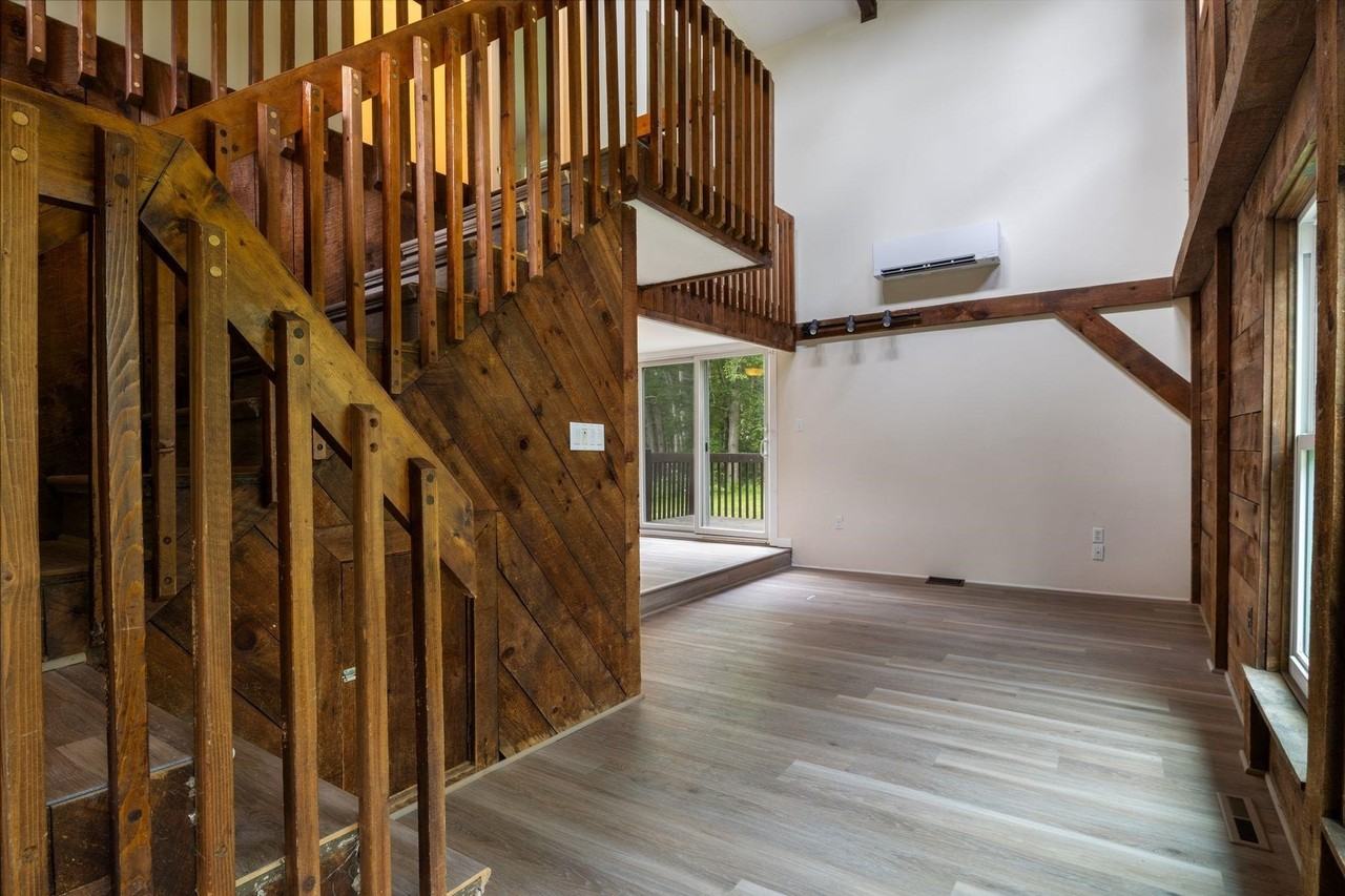 267 Pioneer Rd - Photo 5 of 41