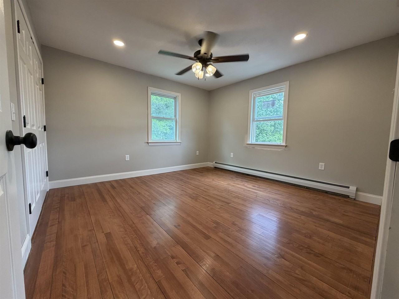 723 3rd Ave - Photo 3 of 25