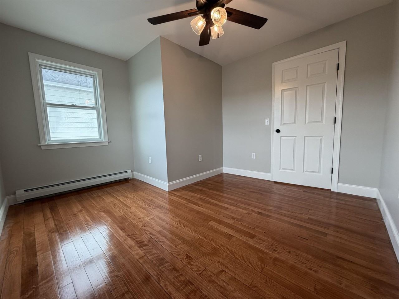 723 3rd Ave - Photo 6 of 25