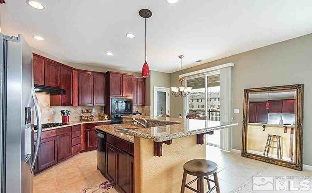 4303 Globe Ct - Photo 2 of 18