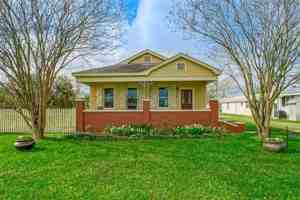 featured image of 12563 River Rd