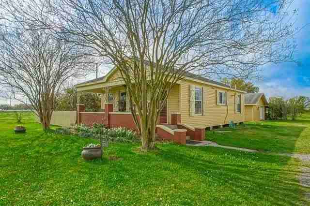 12563 River Rd - Photo 2 of 26
