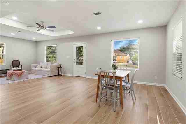 5308 Saint Anthony Ave - Photo 6 of 19