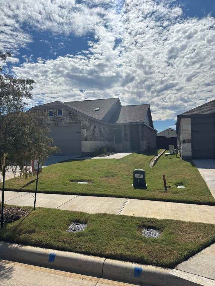 1815 Blackbird Rd - Photo 2 of 19