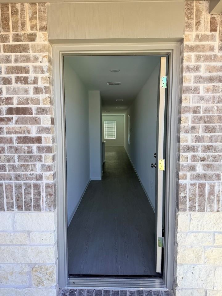 1815 Blackbird Rd - Photo 5 of 19