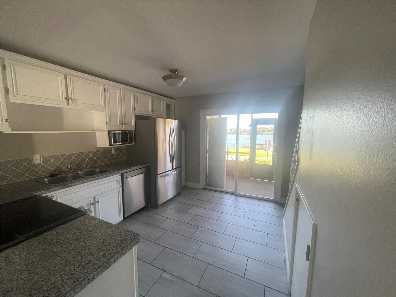 115 W Doyle St - Photo 5 of 16