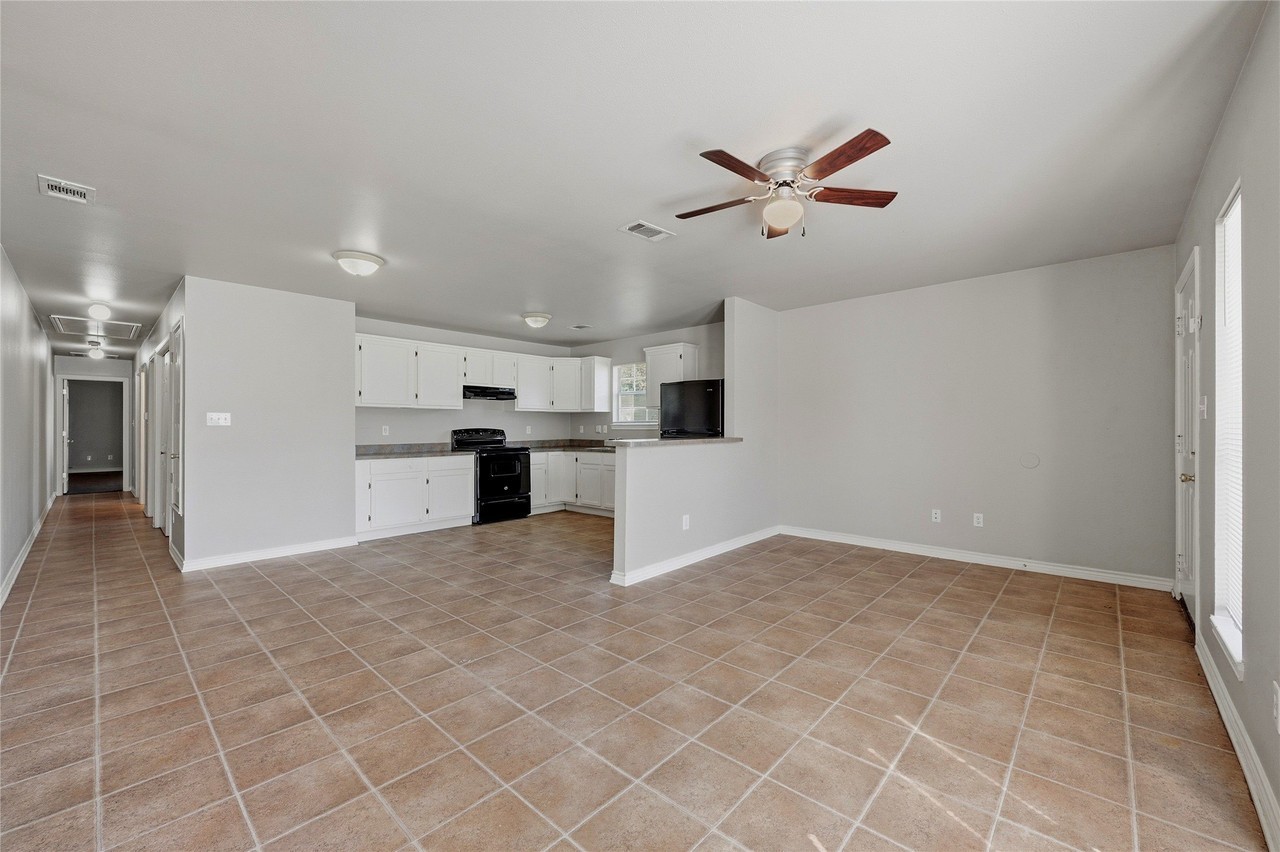 113 W Wilson Ave - Photo 5 of 21