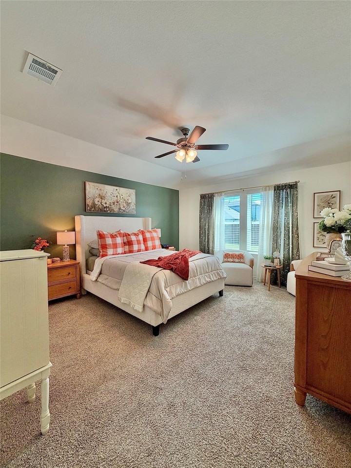 403 Silver Birch Dr - Photo 3 of 28