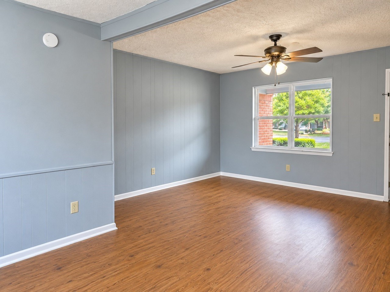 156 George Scott St - Photo 3 of 13