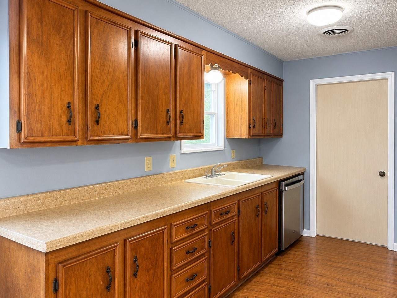 156 George Scott St - Photo 7 of 13