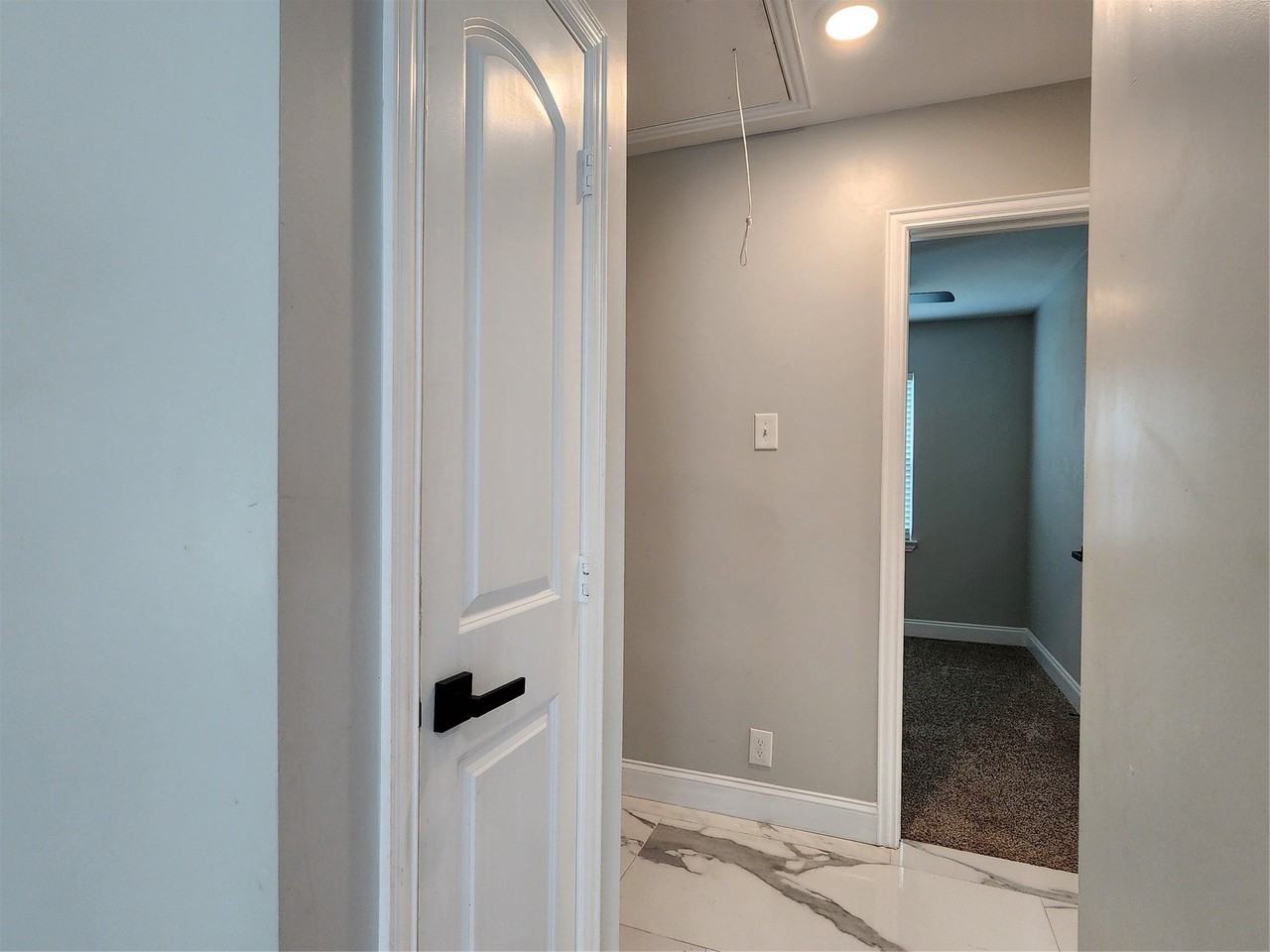 1212 Ridgeview St - Photo 7 of 23