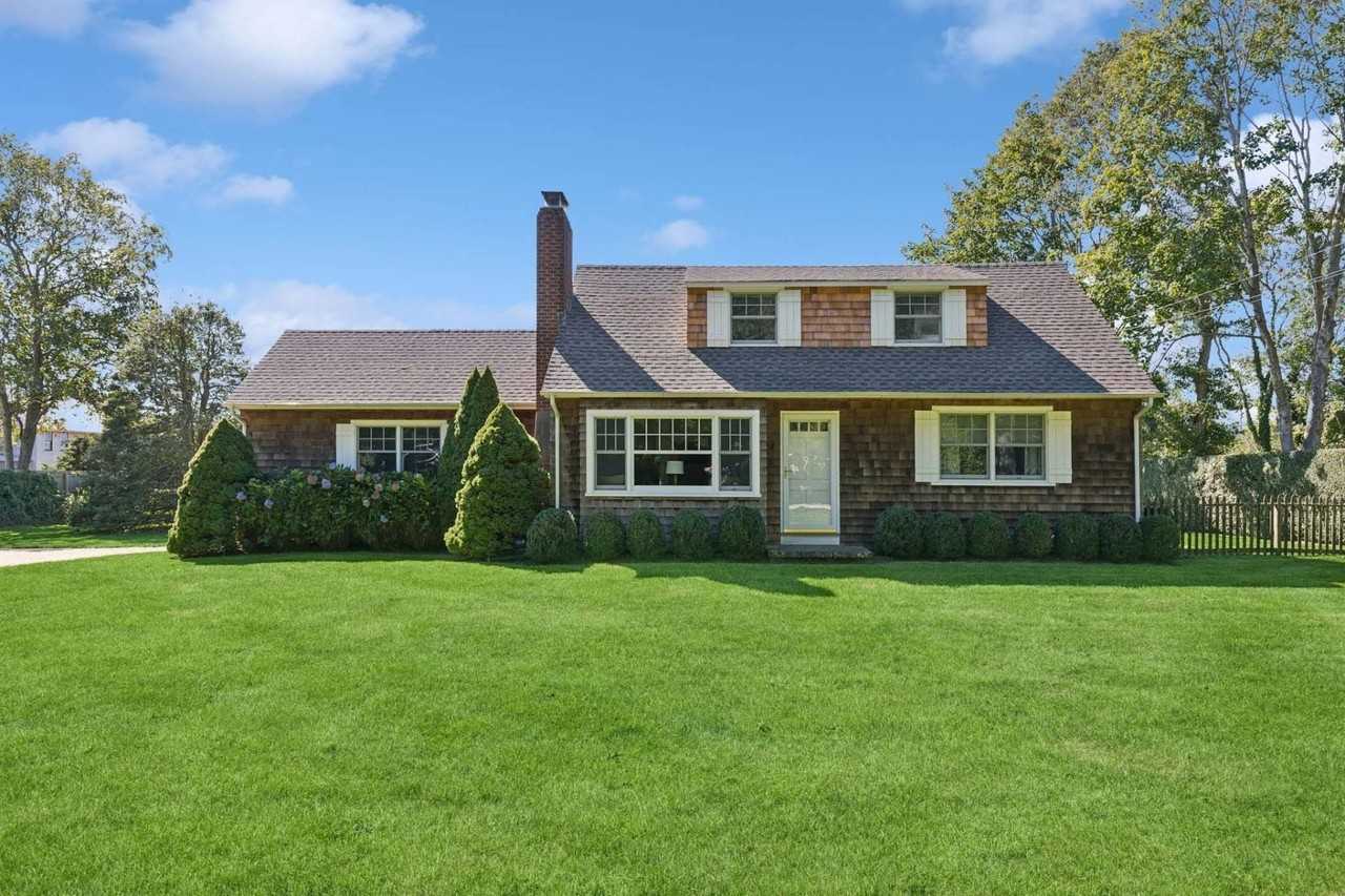 50 Sayres Path - Photo 2 of 30
