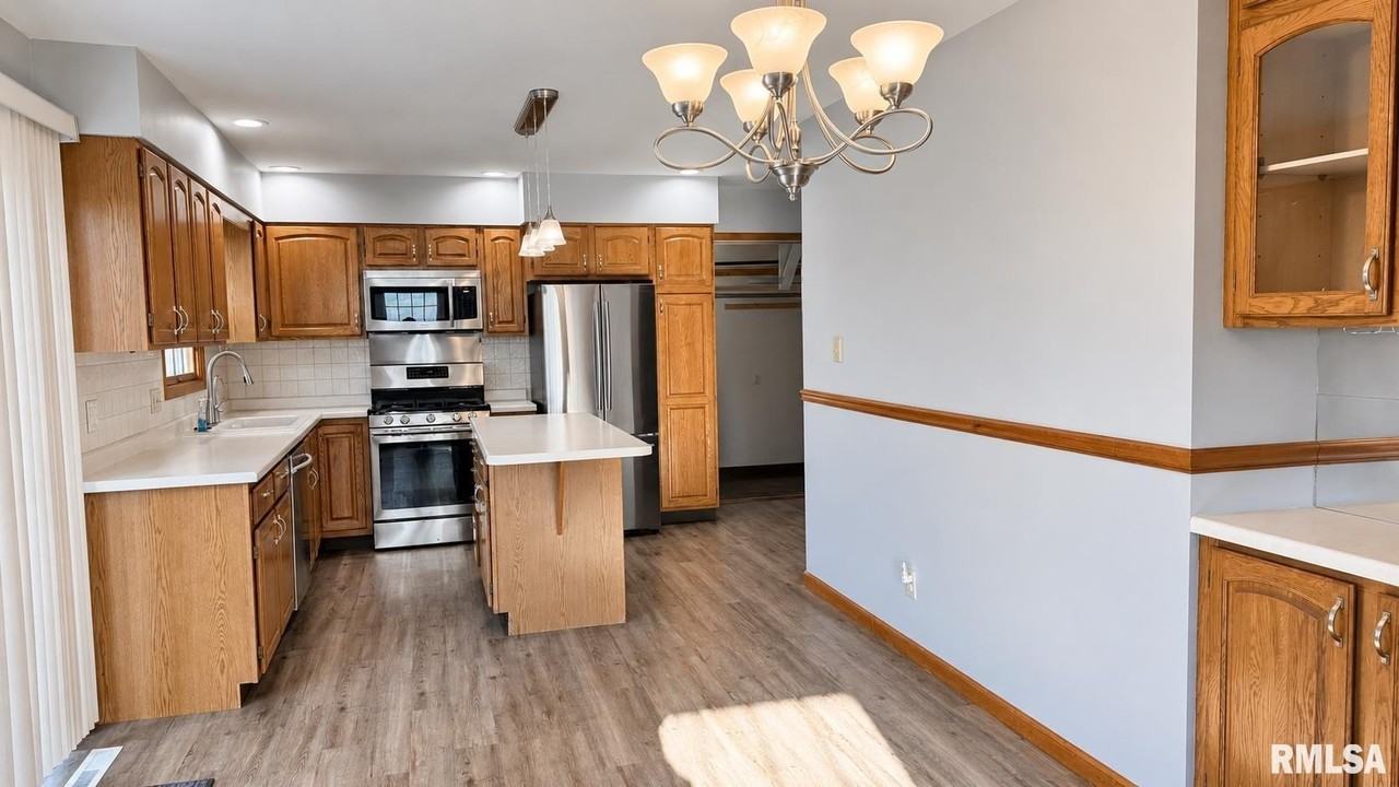 2324 Grinnell Dr - Photo 4 of 19