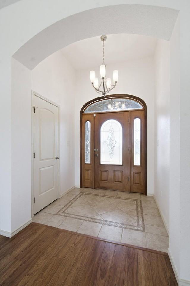 6400 Bowman Cir - Photo 7 of 50