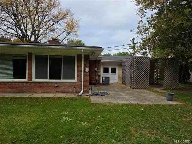 32280 Queensboro St - Photo 3 of 25