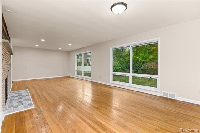 1058 Arden Ln - Photo 7 of 36