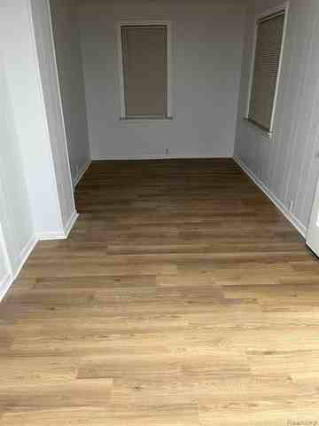 6433 Andersonville Rd - Photo 3 of 5