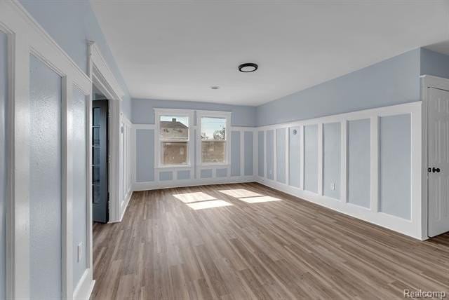 951 E Grand Blvd - Photo 2 of 20
