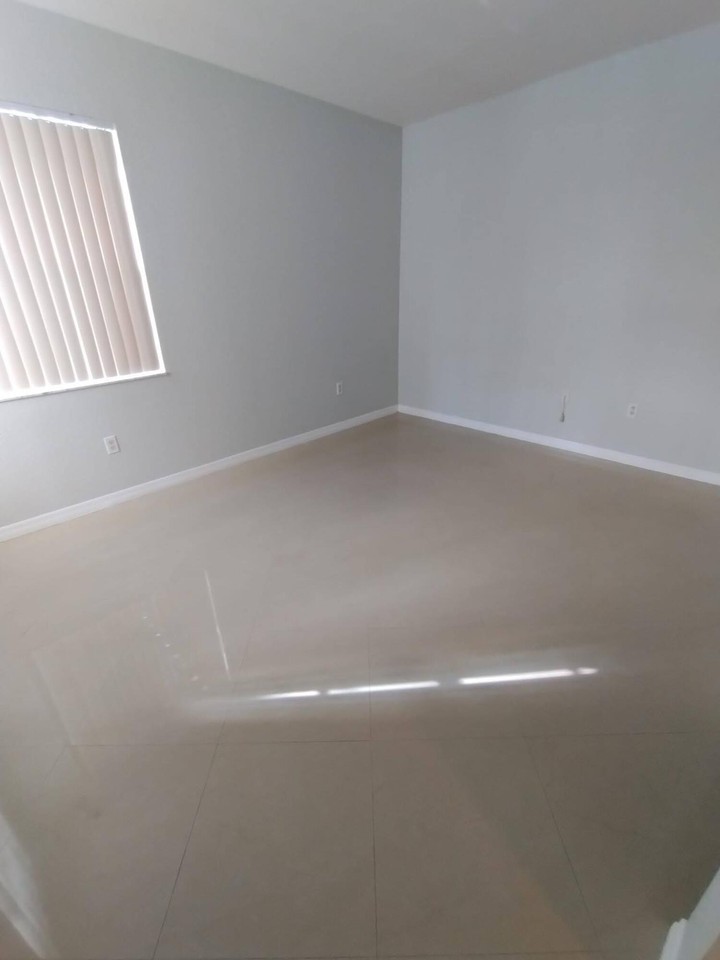 2307 Belmont Ln #2307 - Photo 5 of 13