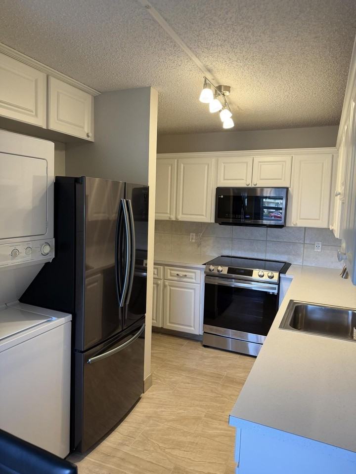 1950 Nw 13th St #203 - Photo 4 of 14