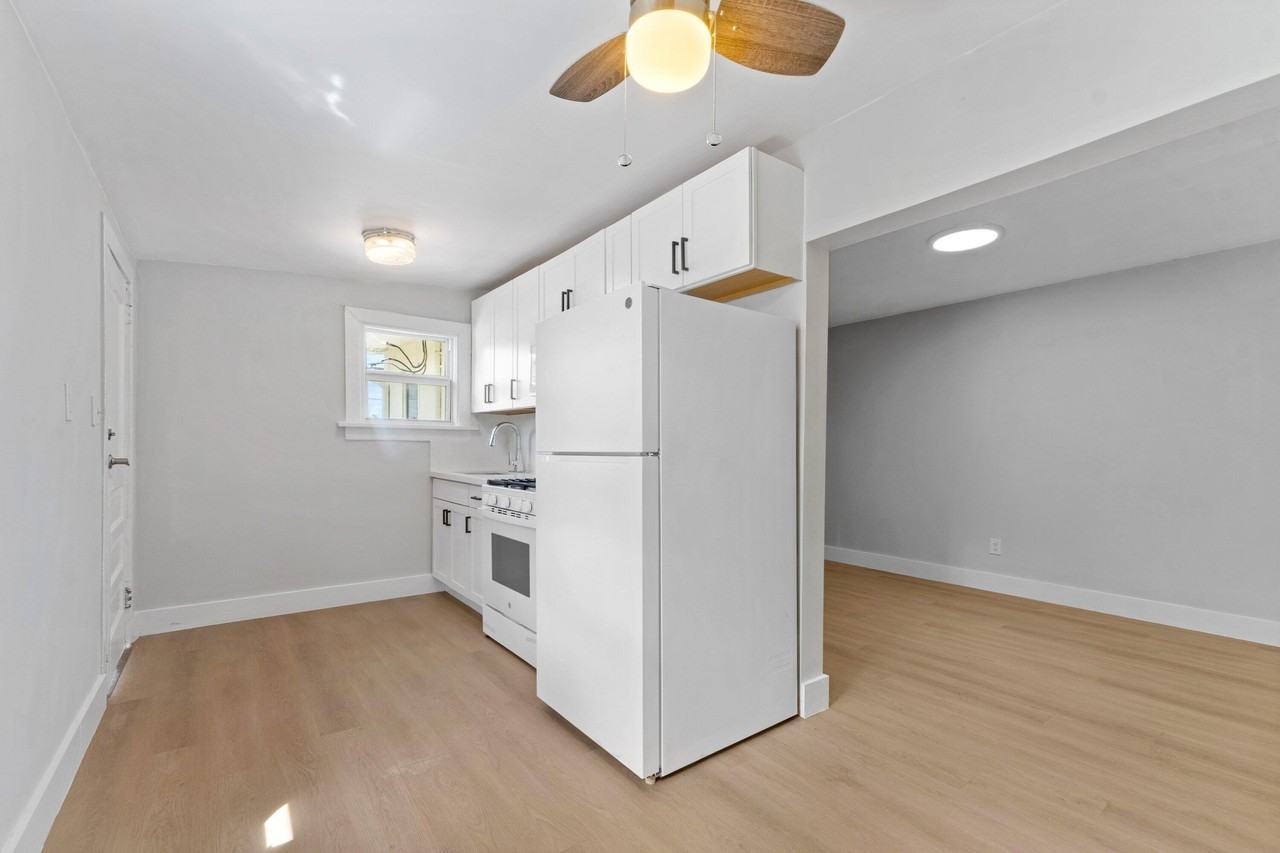 4561 Lake Ave #6 - Photo 3 of 14