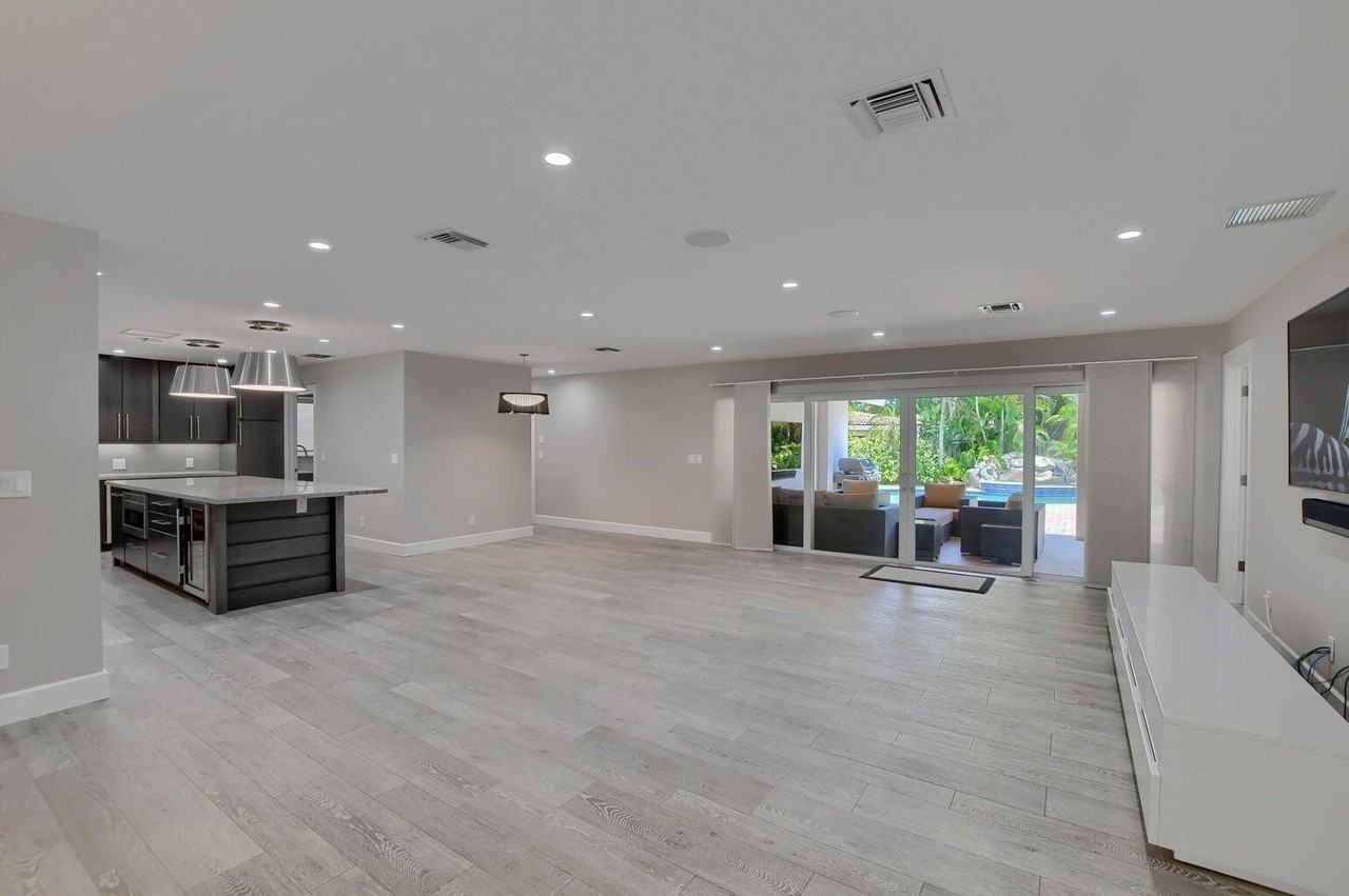 88 Sw 10th Dr - Photo 6 of 34