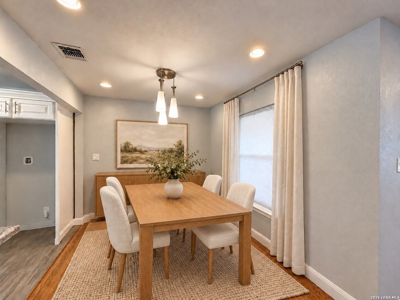 126 Longridge Dr - Photo 3 of 24