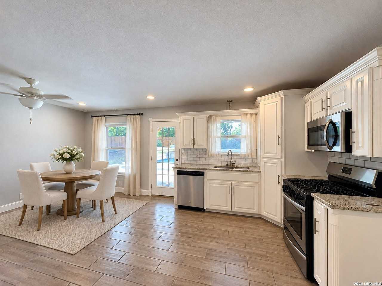 126 Longridge Dr - Photo 4 of 24