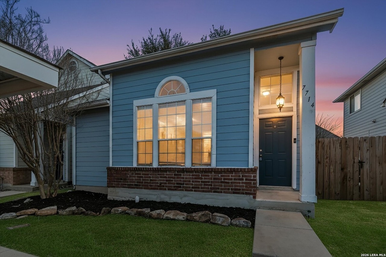 7714 Crown Ledge - Photo 2 of 27