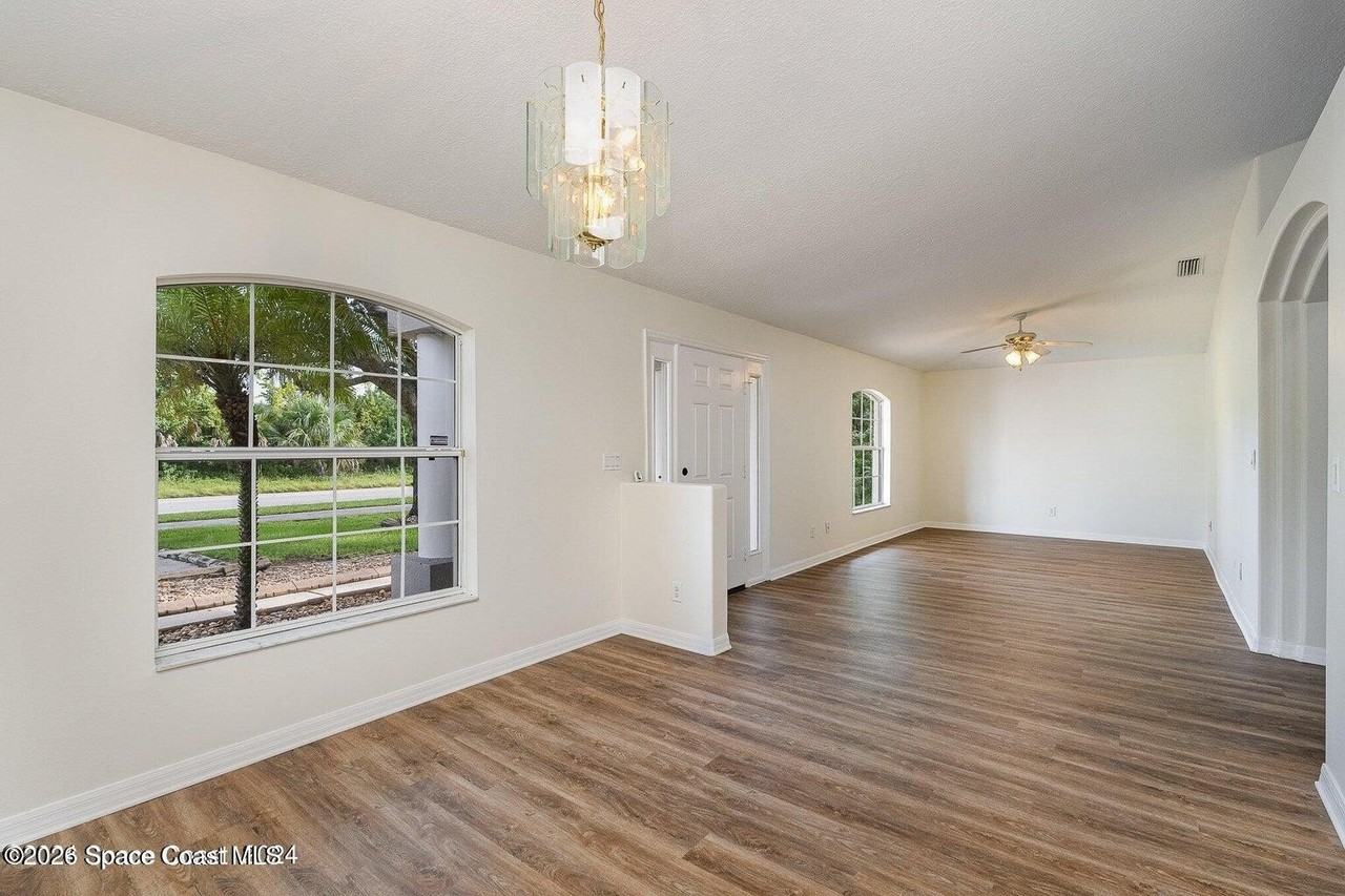 4295 Kings Hwy - Photo 5 of 25