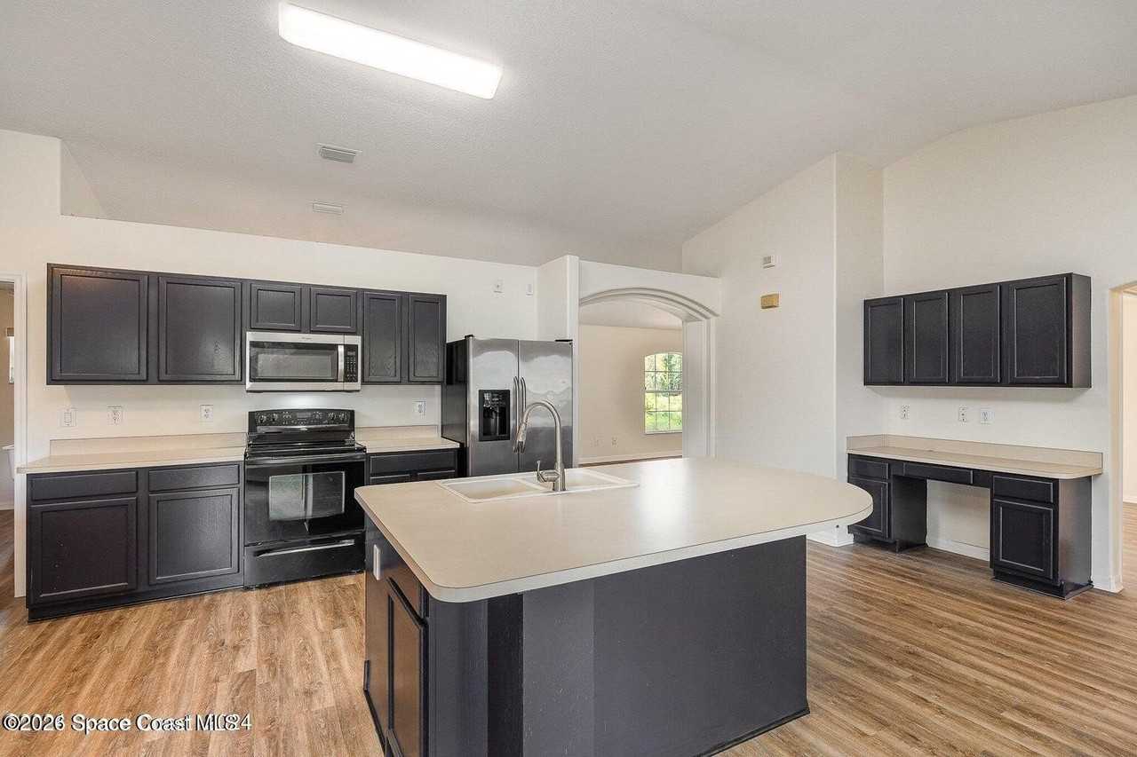 4295 Kings Hwy - Photo 7 of 25