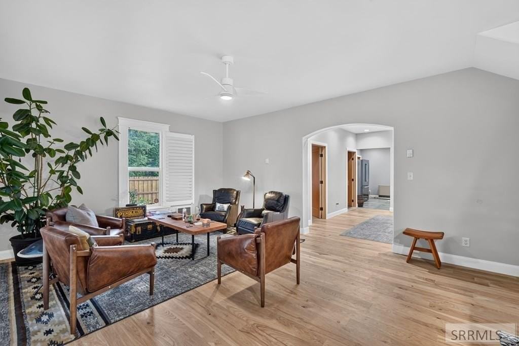 310 Elm St - Photo 7 of 50
