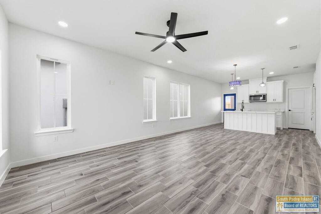 3221 Juan Castillo Ave. - Photo 2 of 12