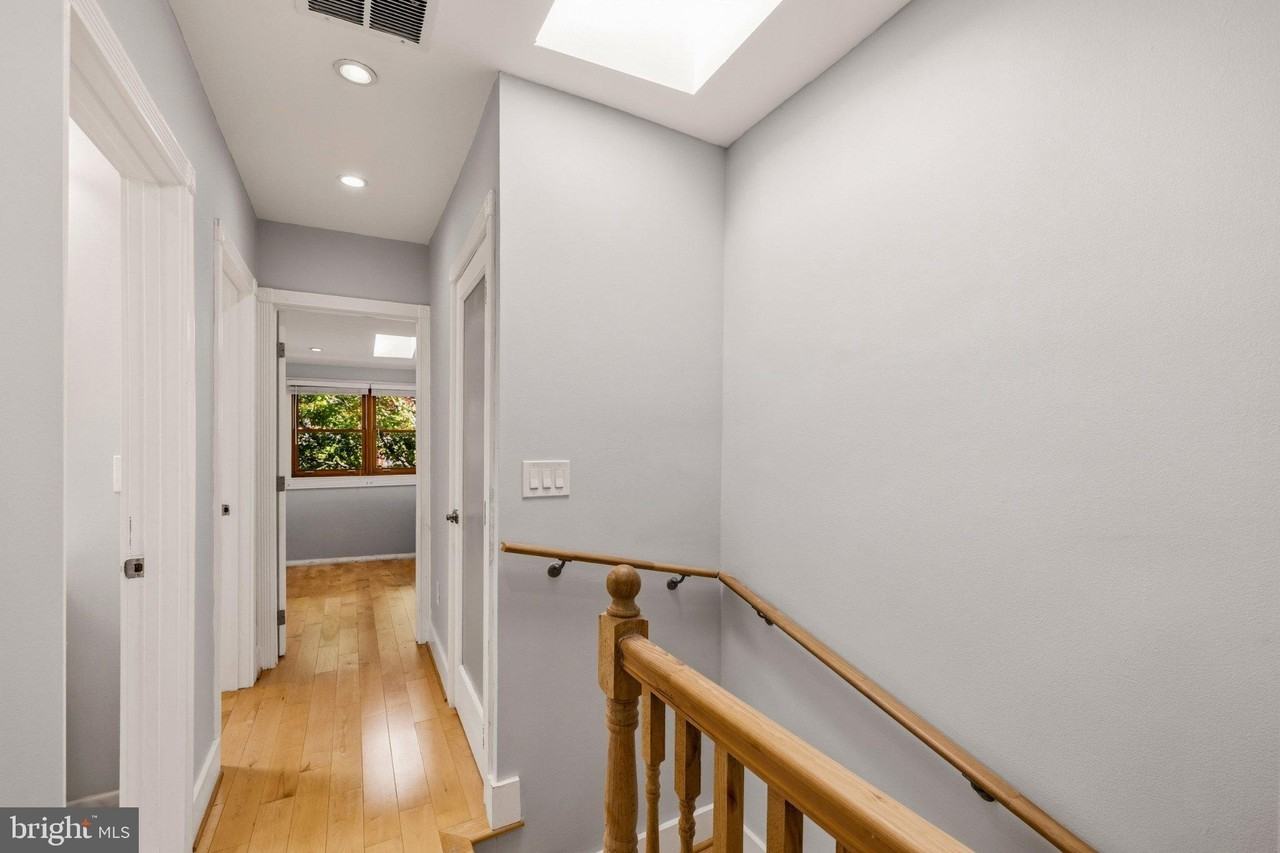 2217 38th St Nw - Photo 6 of 33