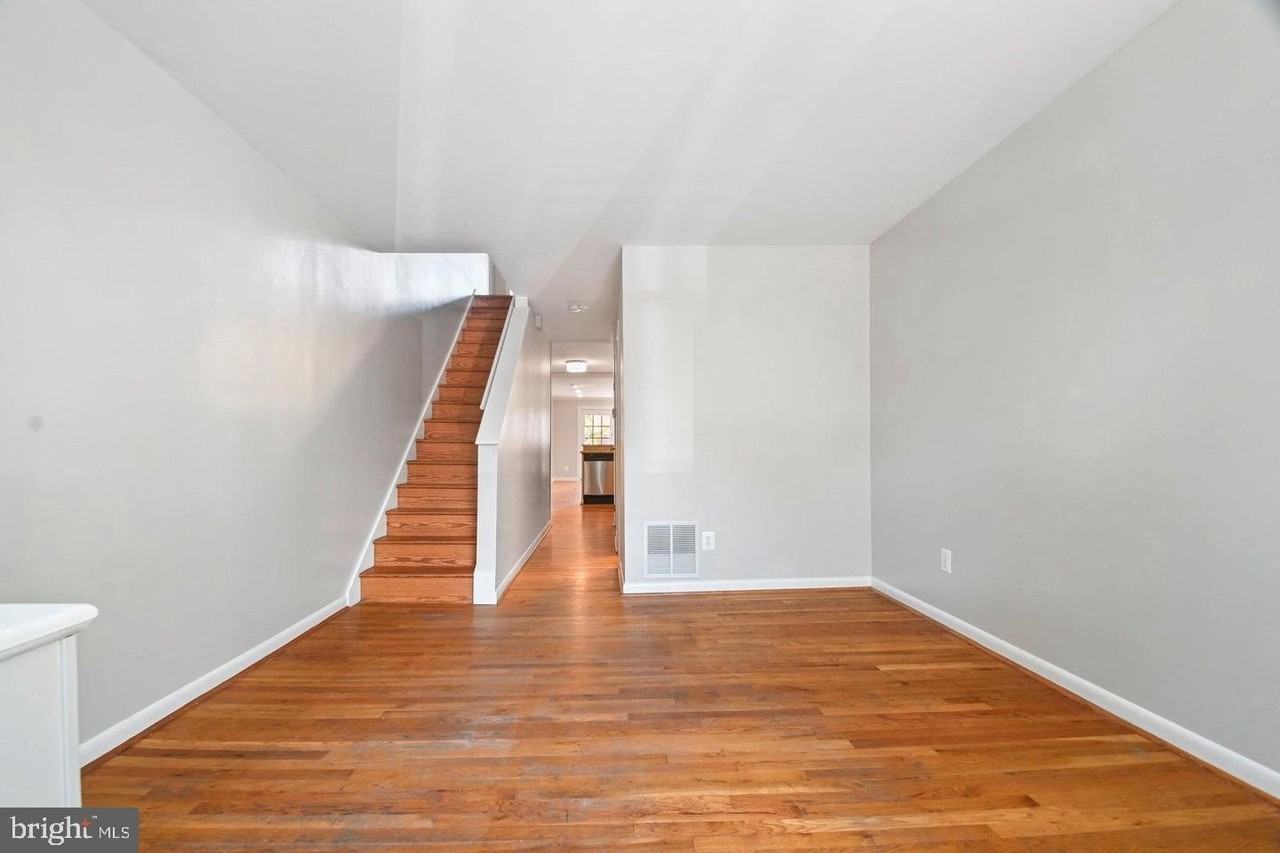 729 S Lakewood Ave - Photo 3 of 25
