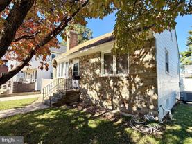 7008 Railway Ave - Photo 1 of 1