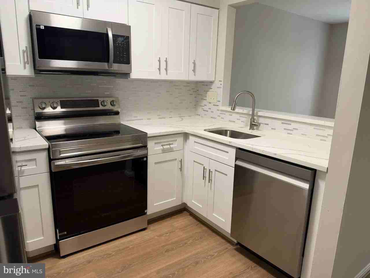 9104 Emersons Reach - Photo 2 of 20