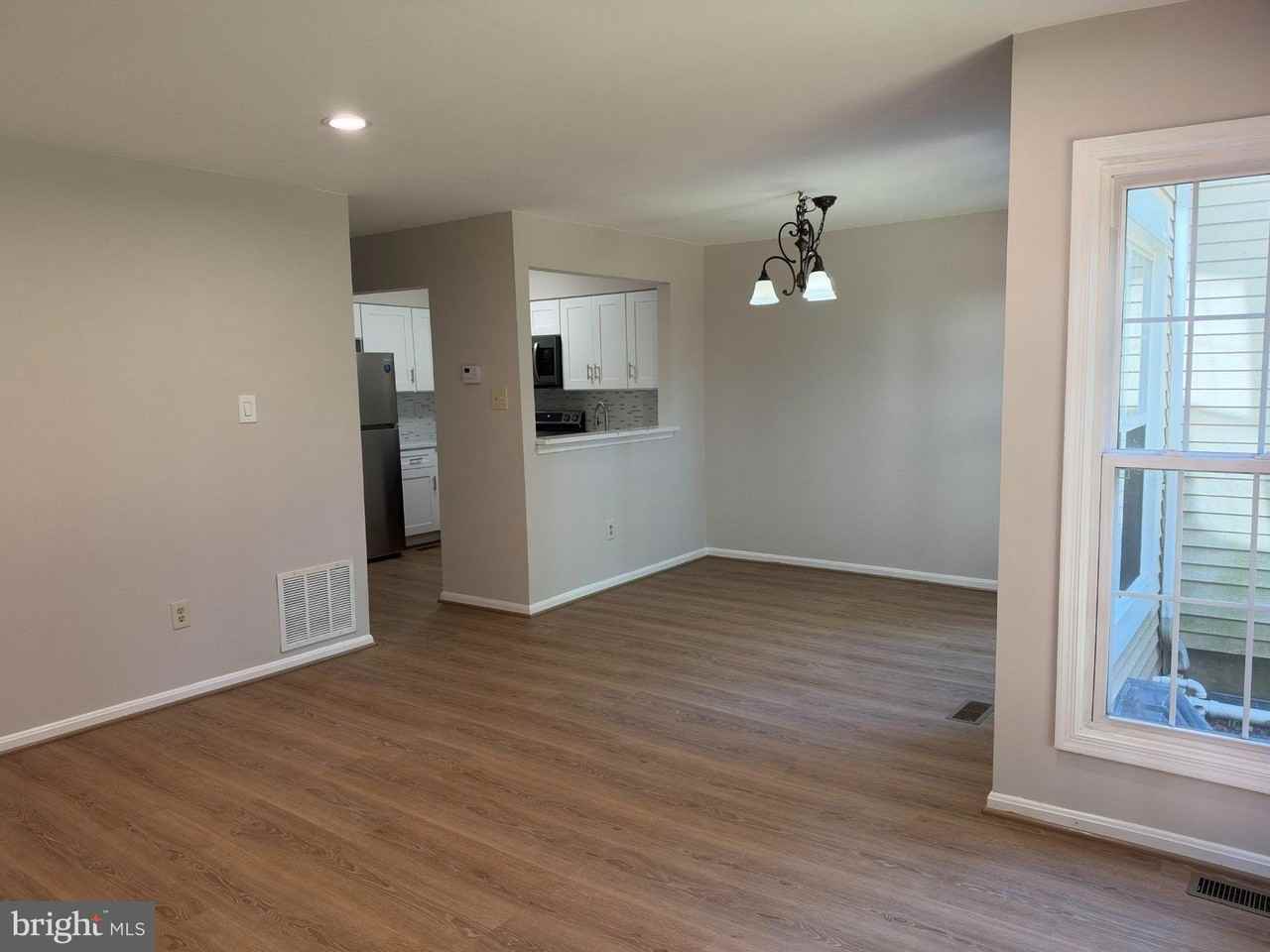 9104 Emersons Reach - Photo 5 of 20