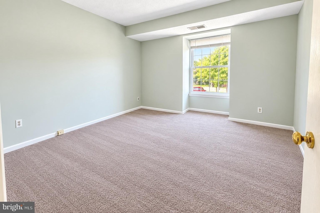 42 Cranberry Ct - Photo 6 of 12