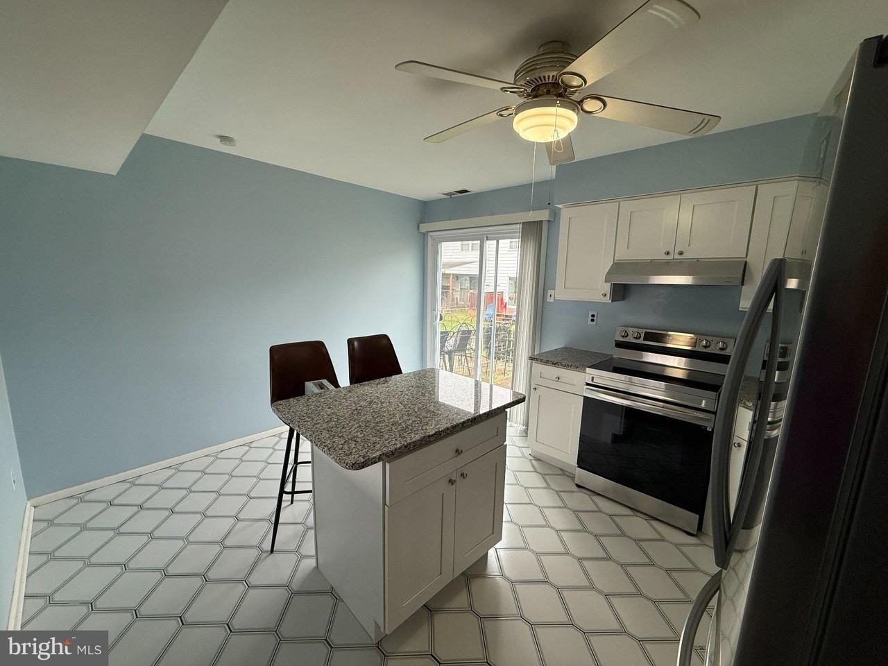 2011 Beech Ln - Photo 6 of 16