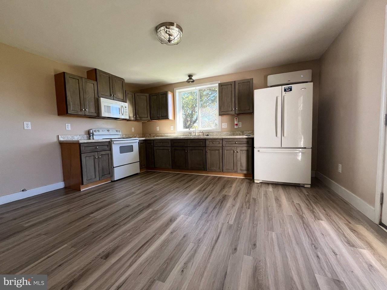 2240 Mont Alto Rd - Photo 2 of 20