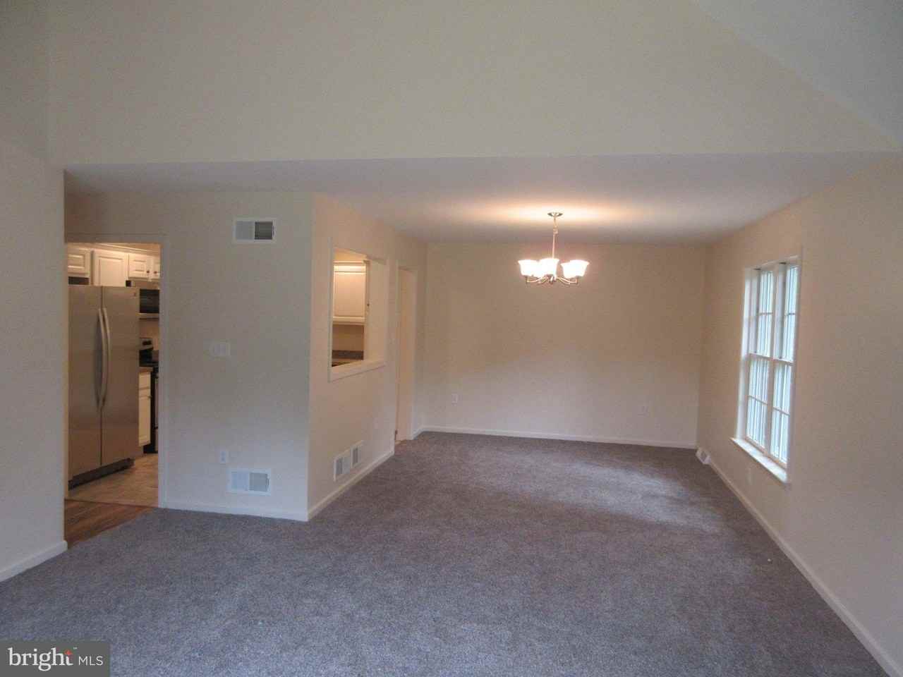 310 Pennridge Ave - Photo 6 of 22