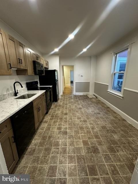 75 Front St - Photo 4 of 26