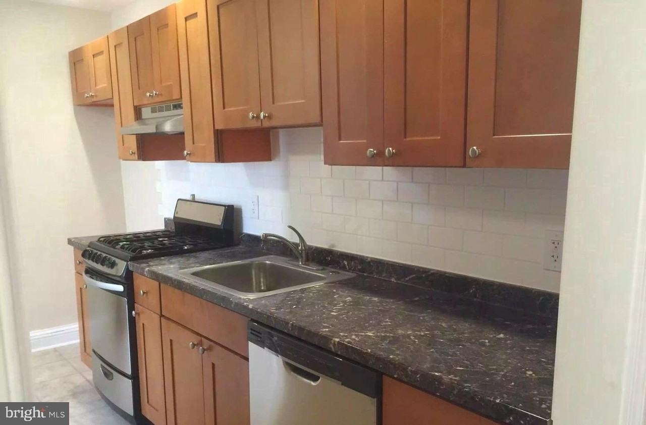 1743 South St #3 - Photo 5 of 12