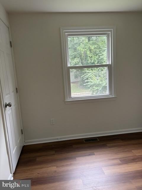 1543 Sadlers Wells Dr - Photo 7 of 17